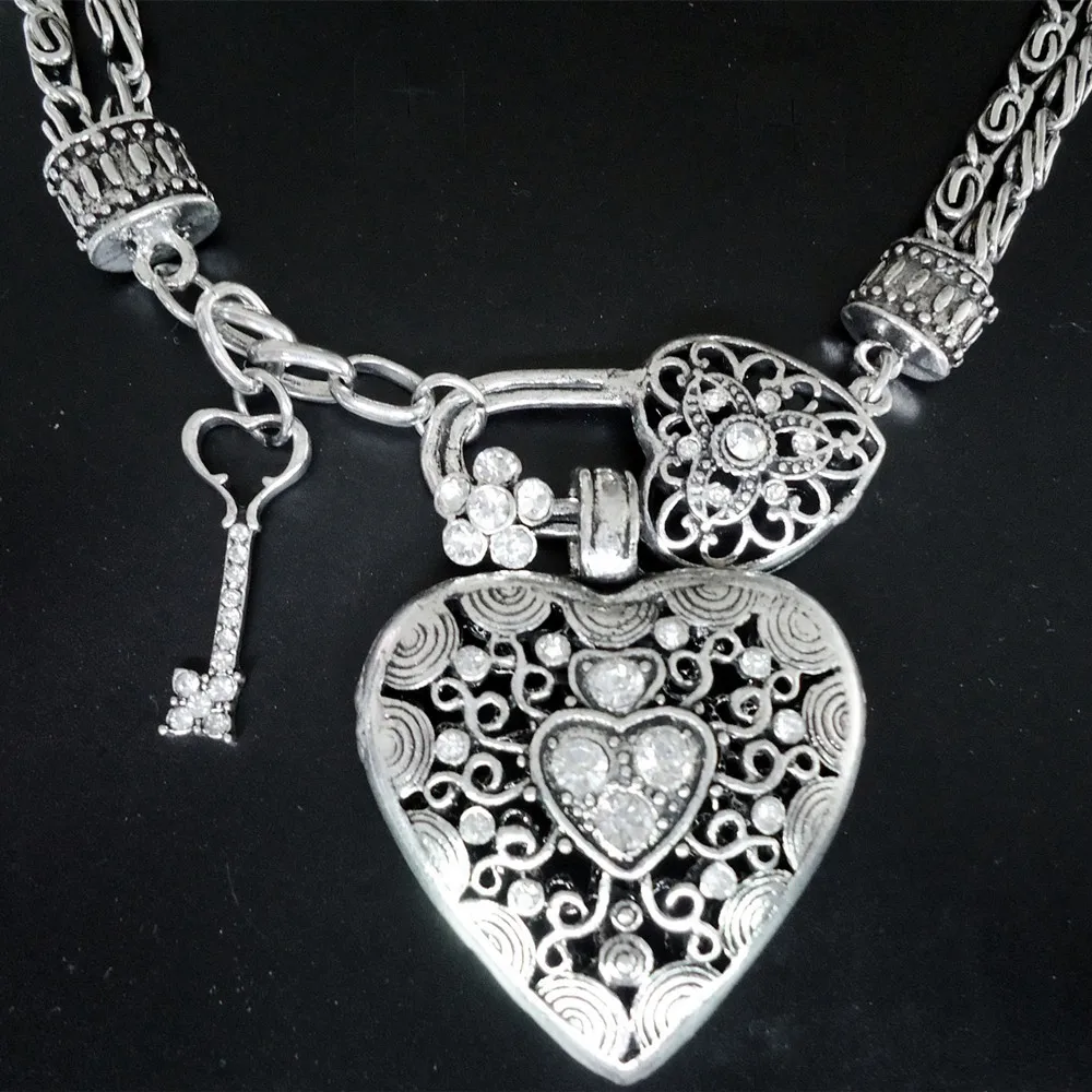 

Retro rhinestone alloy Heart Lock Double chain necklace N1005