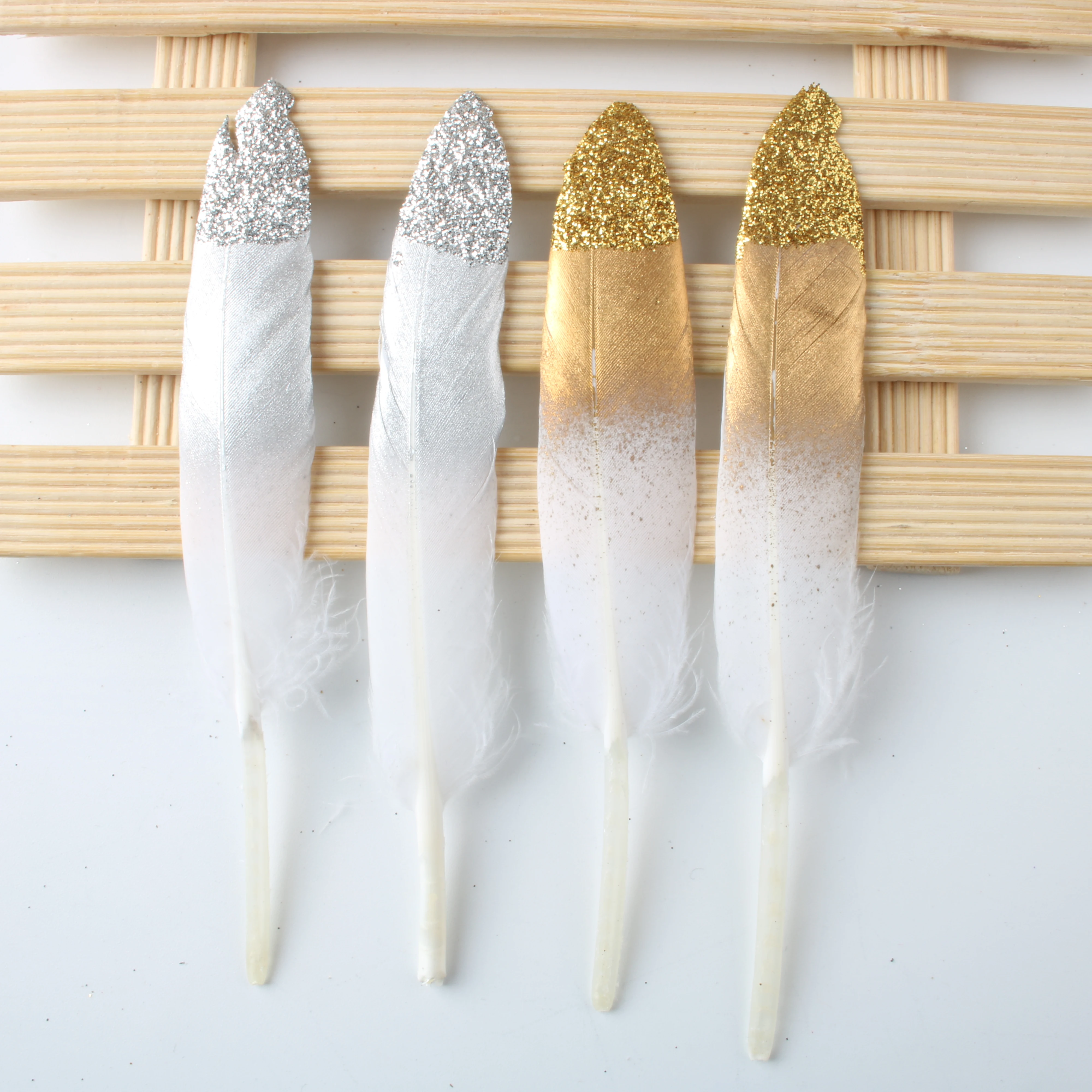 20 قطعة/الوحدة الذهب انخفض بطة ريشة أوزة الريش 10-15 سنتيمتر ريش الدراج الطبيعي للحرف اليدوية صنع المجوهرات بلوماس كرنفال