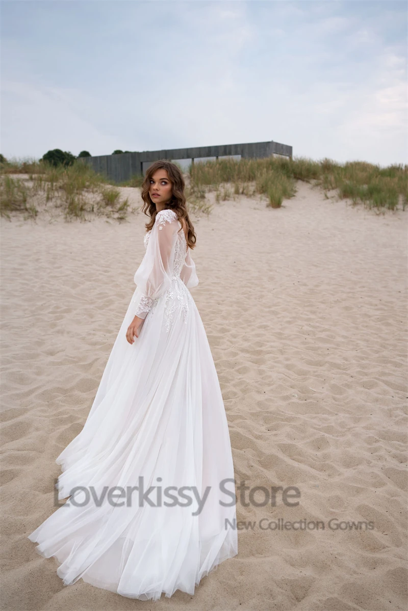 Loverkissy Strand Lange Mouwen Trouwjurken Kant Applicaties Tulle V-hals Een Lijn Bruidsjurken Met Slit Sweep Trein Prinses