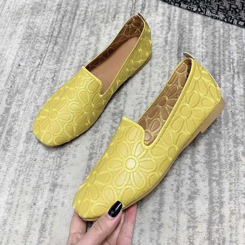 Comfort Loafers Ladies Cutouts Summer Leather Moccasins Women Casual Pointed Toe Shoes Mother Yellow Flats 2022 Spring New Flats