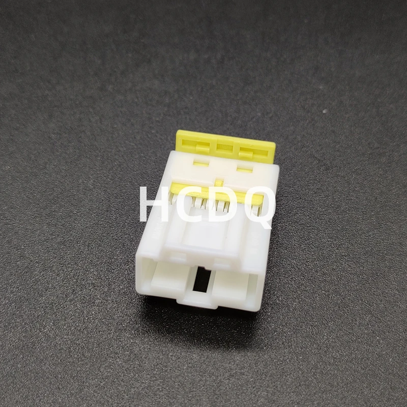 10PCS Original and genuine 6098-1117 automobile connector plug housing supplied from stock