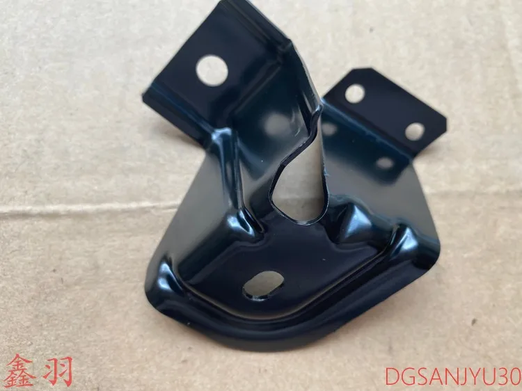 EVOX CZ4A LANCER EVOLUTION10 BRACKET,FR BUMPER RH 6400B822