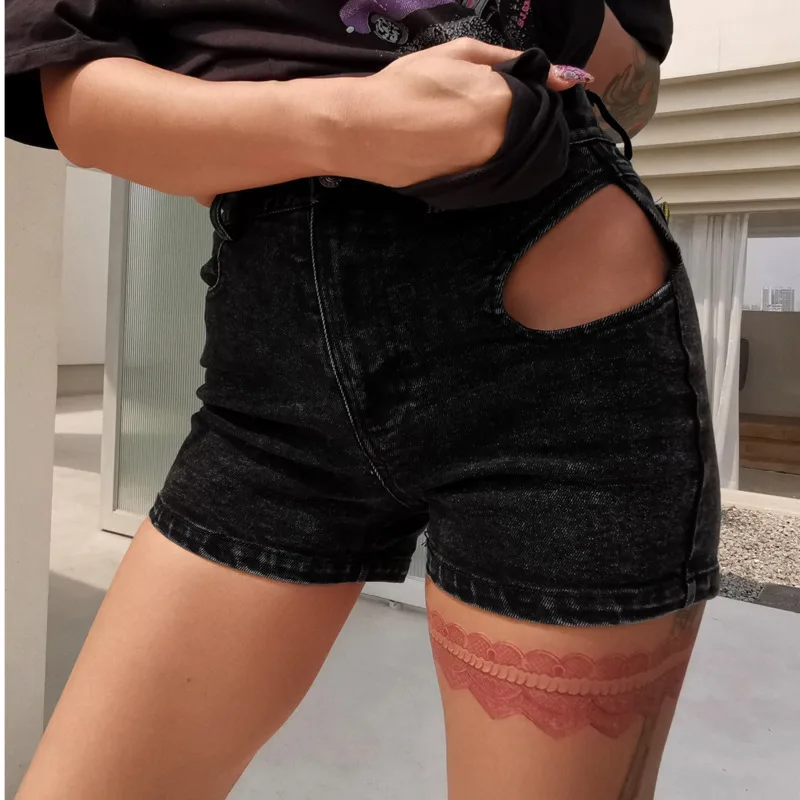 

2022 new summer fashion women clothes high waist hollow out sexy hots female big hole shorts street tide C988