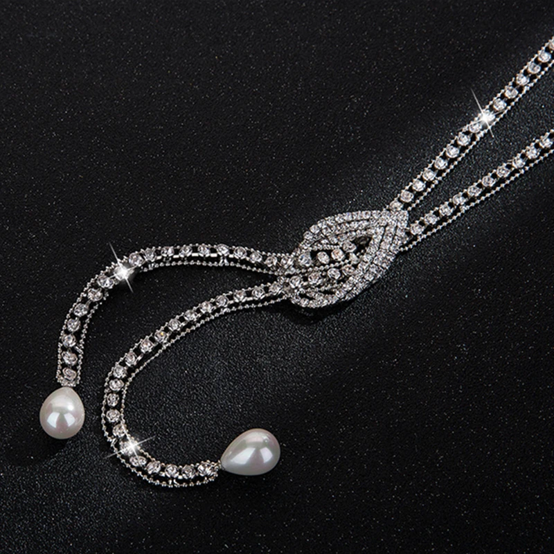 Autumn Winter Joker Long Necklace Women Graceful Tassel Rhinestone Pearl Sweater Chain Kpop Big Name Simple Neck Accessories
