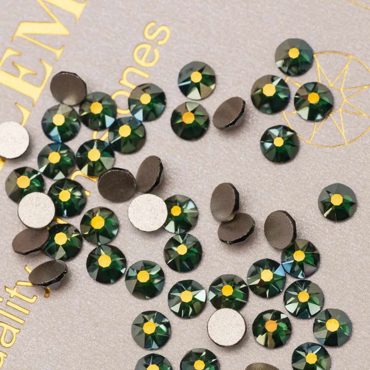 YANRUO 2088 Cold New Element AB Strasssteine, nicht heißklebend, flache Rückseite, SW Gems, zum Aufkleben auf Nägel, Kristalle für Bastelarbeiten – Detail 4