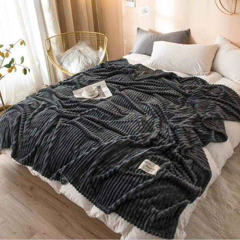 30Cheap High quality Hot sale 200x230cm brand plaid Blanket super soft throw fleece blankets on the bed winter plaid bedspreads