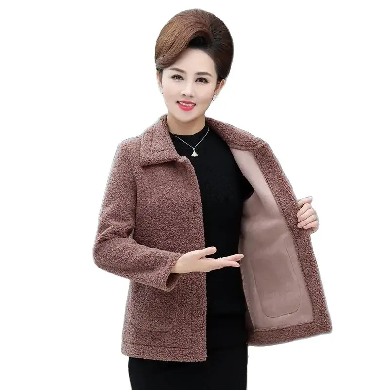 

Lamb Plush Fur Jacket Women Fall Winter Jackets Middle Aged Female Short Outerwear Loose Granular Velvet Parka Coat