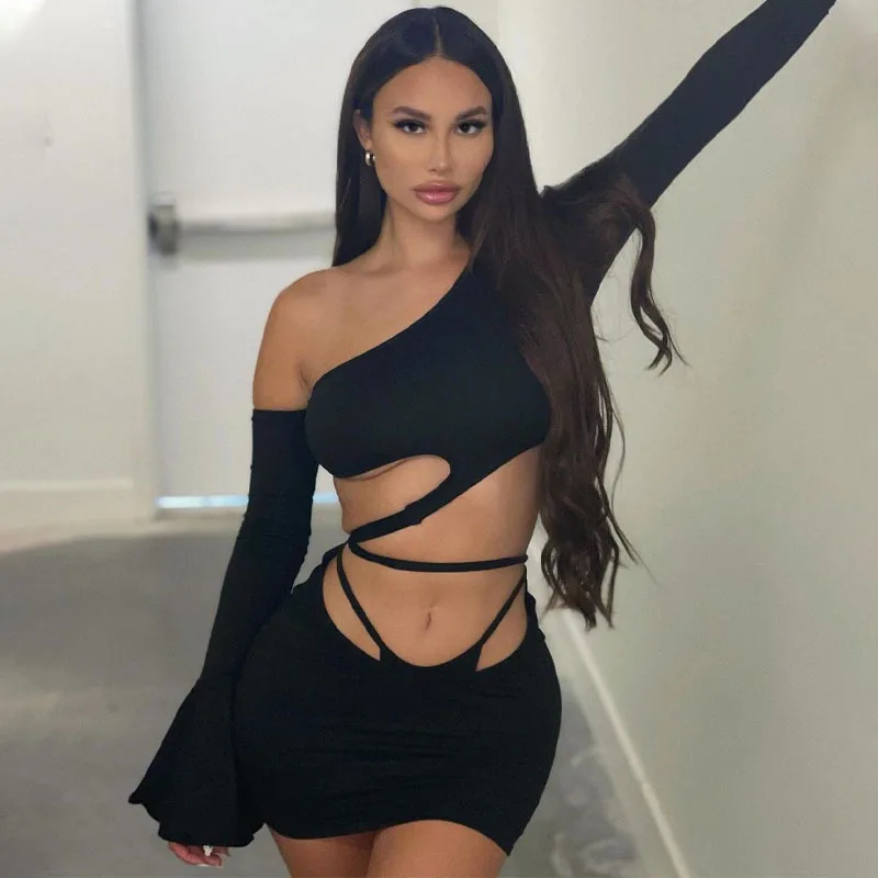 

SKMY 2024 Summer New Streetwear Solid Color One Shoulder Hollow Out Flare Sleeve Crop Top Wrapped Hip Mini Skirt Set For Women