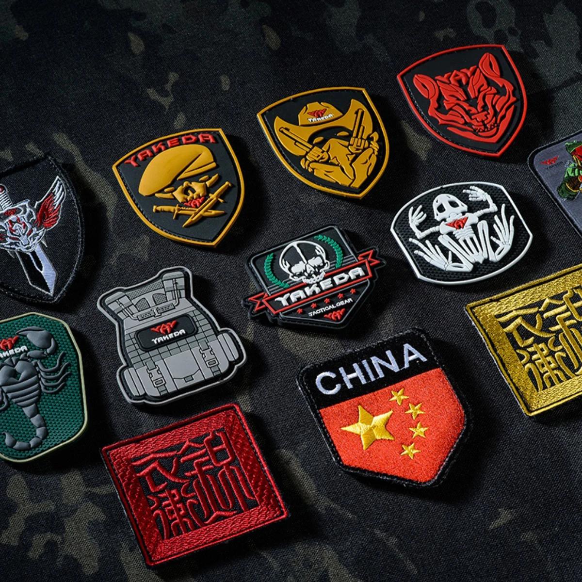 Custom Embroidery Patches Personalized Design Logo Iron on Merrow Border PVC Chenille Badges Woven Emblems for Clothing Caps