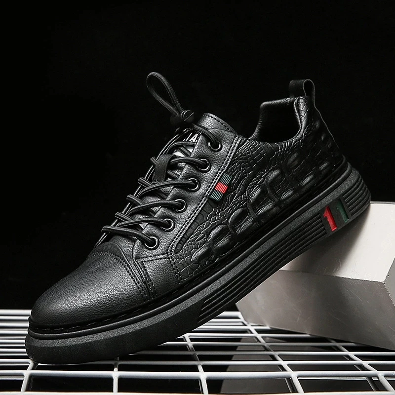 2021 New Men Shoes Summer Casual Imitation Leather Flat Shoes Lace-up Low Top Male Sneakers Tenis Masculino Adulto running shoes