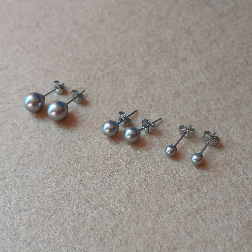 316L Stainless Steel With Senior Grey Nature Shell Pearls Stud Earrings  No Fade Allergy Free