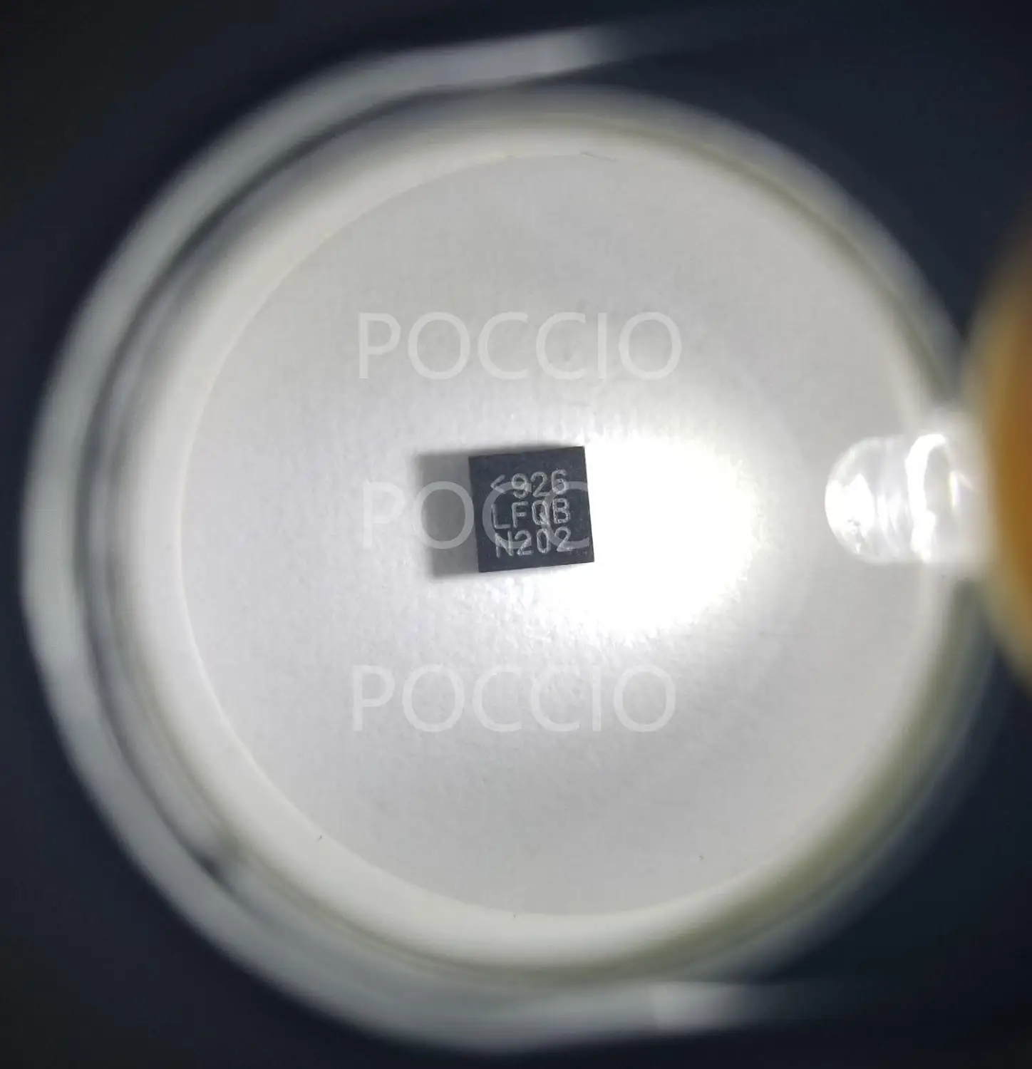 LTC3851 LTC3851AEUD-1 LTC3851AIUD-1 LFQB - 동기식 스텝다운 스위칭 레귤레이터 컨트롤러