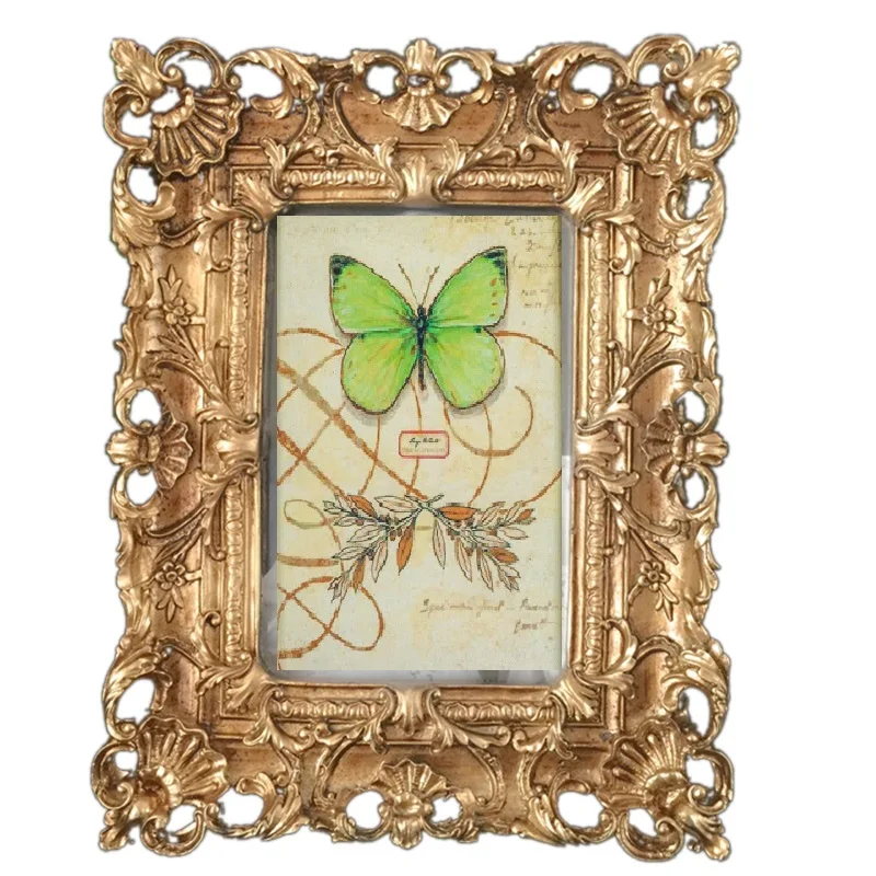 

Gold Plated Square Pendulum Photo Frame