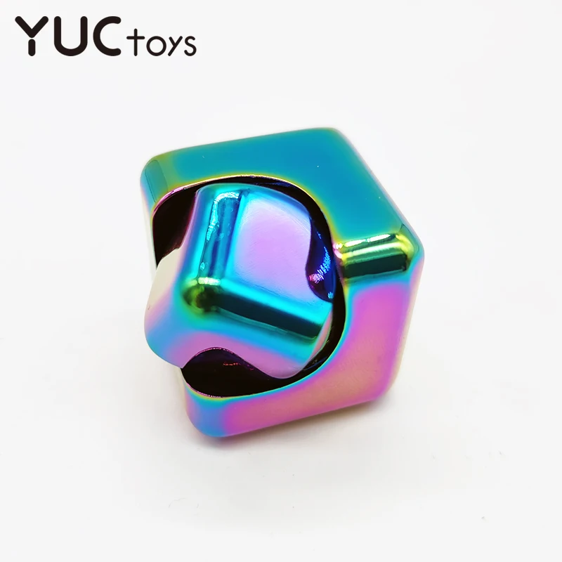 Fidget Spinners carrés arc-en-ciel pour enfants et adultes, gyroscope du bout des doigts à la main, cube en alliage métallique, nouvelle tendance, design, instituts, bureau souligné