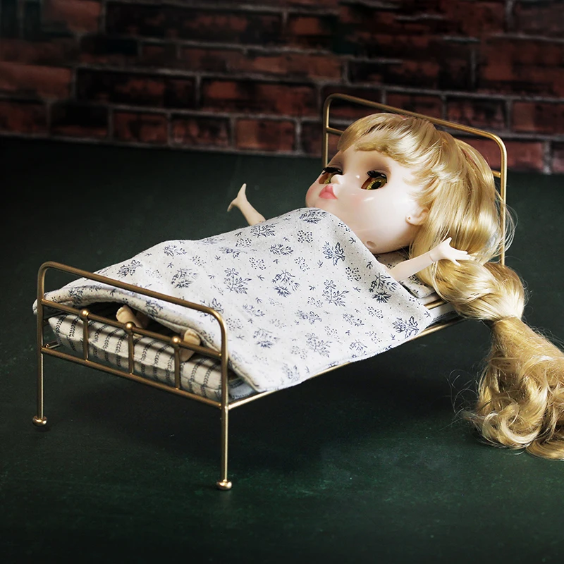 Aizulhomey Nordic Retro โลหะ1/6แผ่นเฟอร์นิเจอร์ตุ๊กตา Light OB11 BJD Lol Blyth ตุ๊กตาอุปกรณ์เสริมของเล่นเด็กของขวัญ