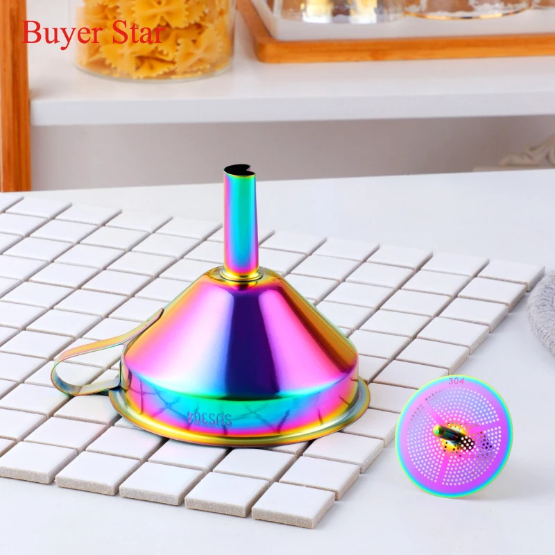 1pcs Hangable 10.7cm Stainless steel funnel Kitchen gadget household Gold metal Funnels set Spices Wine Flask Filter table tools