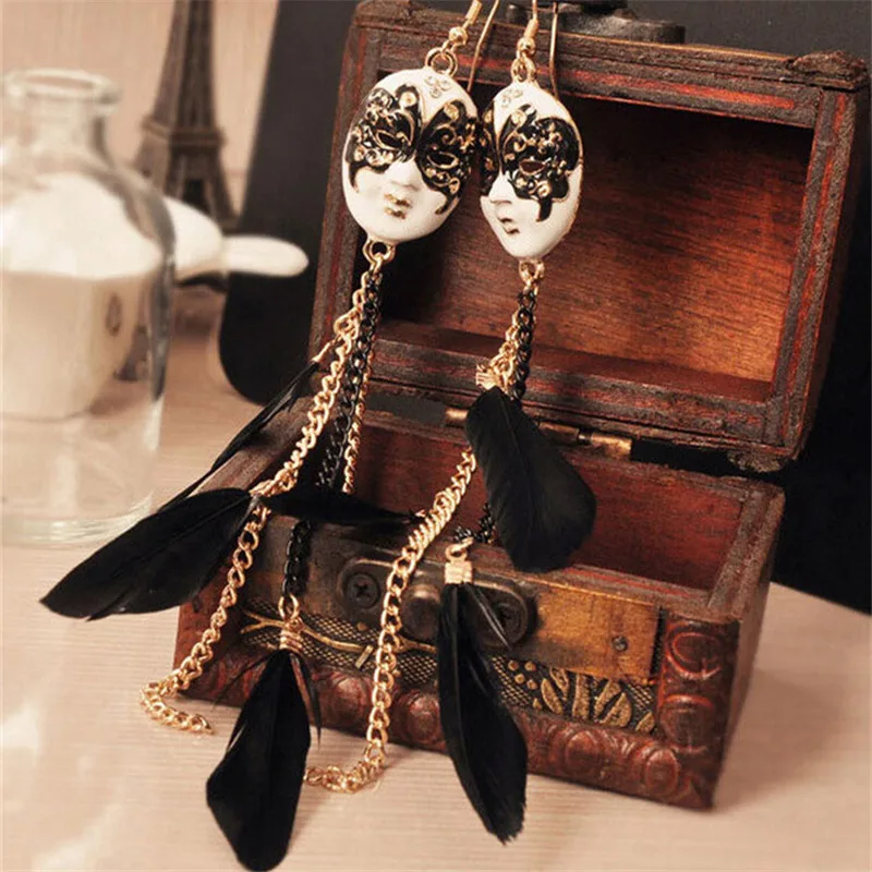 1Pair Vintage Baroque Chain Feather Tassel Mask Ball Improper Face Extra Long Earrings For Women New Fashion Hot