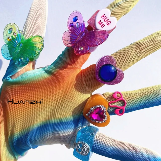 HUANZHI 2021 New Korea Acrylic Big Purple Green Gradient Butterfly Little Bear Letter HUG ME Resin Rings for Women Girls Jewelry