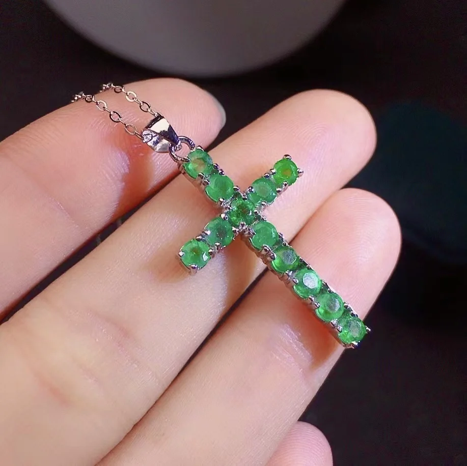 

Classic 925 Silver Cross Pendant for Daily Wear 3mm Natural Emerald Pendant Sterling Silver Emerald Cross Pendant