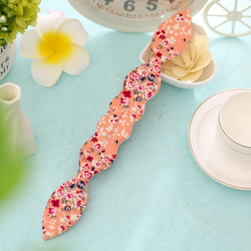 Furling Girl 1PC Floral Dots Lips Style Bunny Ears Magic Sponge Hair Styling Bun Maker Twist Curler Tool Hair Accessory