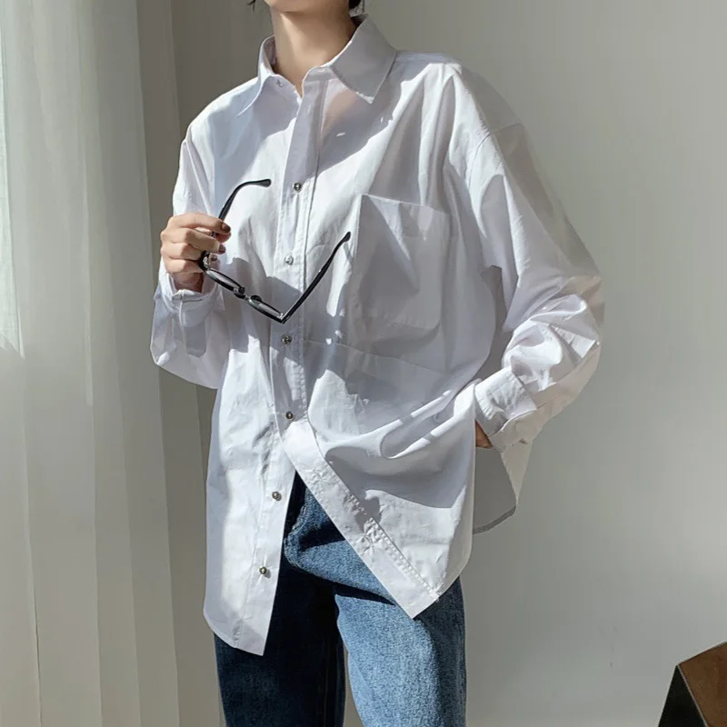 

Women's Casual Lapel Long-Sleeved Pocket Decorated Loose Shirt, Monochromatic, Spring and Autumn