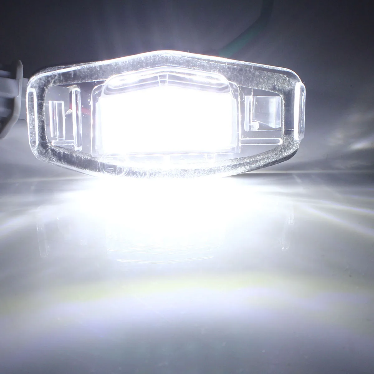 2X 18 LED Number License Plate Light Lamp Error Free for Honda Accord Odyssey Civic Sedan City Acura MDX TSX ILX RDX RL TL