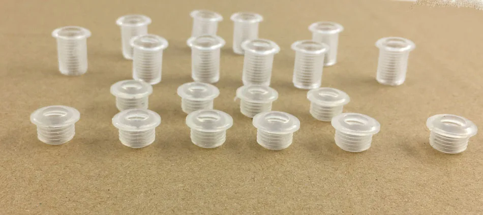 300 stuks M10 kunststof schroeven, gat van 6 mm