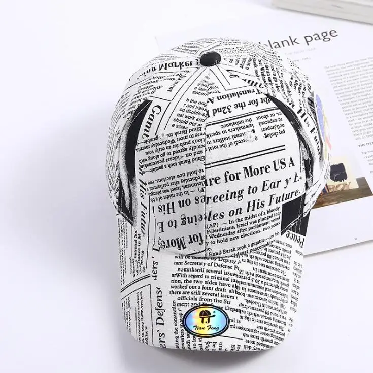 Fashion doodle newspaper baseball cap han letter graffiti printing baseball cap men women cotton casual sun hat hip hop sun caps