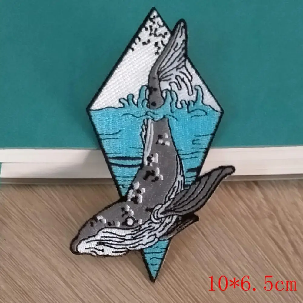 Iron On Patch Whale/Sea Wave Patch Embroidery Patches For Clothing DIY Wilderness Badge Patches For Clothes Applique Accessory