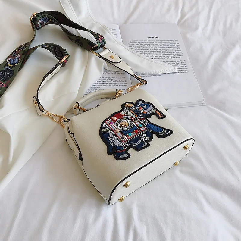 Hot Vintage Embroidered Elephant Bag Women\'s PU Leather Wide Handle One Shoulder Crossbody Women\'s Handbag Christmas Gift