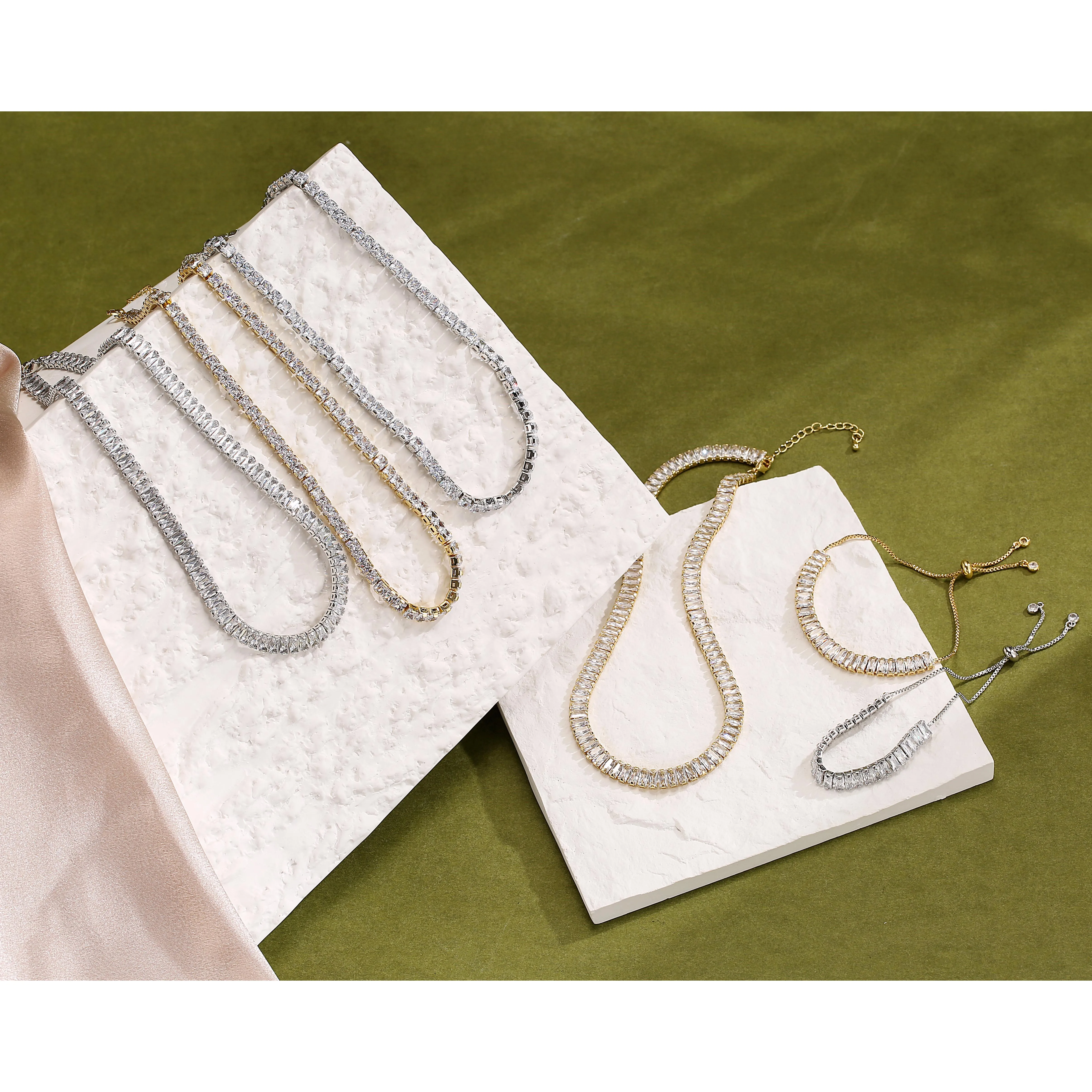 HECHENG ، تشيكوسلوفاكيا Teenis قلادة سوار ، تعزيز فاز سيدة فاخرة بلينغ تشيكوسلوفاكيا المختنقون ، مثلج خارج 3A الزركون 4 مللي متر قلادة