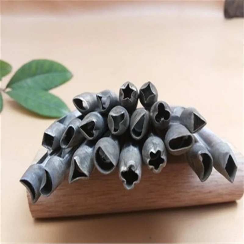 MIUSIE Cut Flower Shaped Punch Handmade Flower Hole Puncher Leather Steel Mixed Design Belt Hole Making Leather Craft Tool