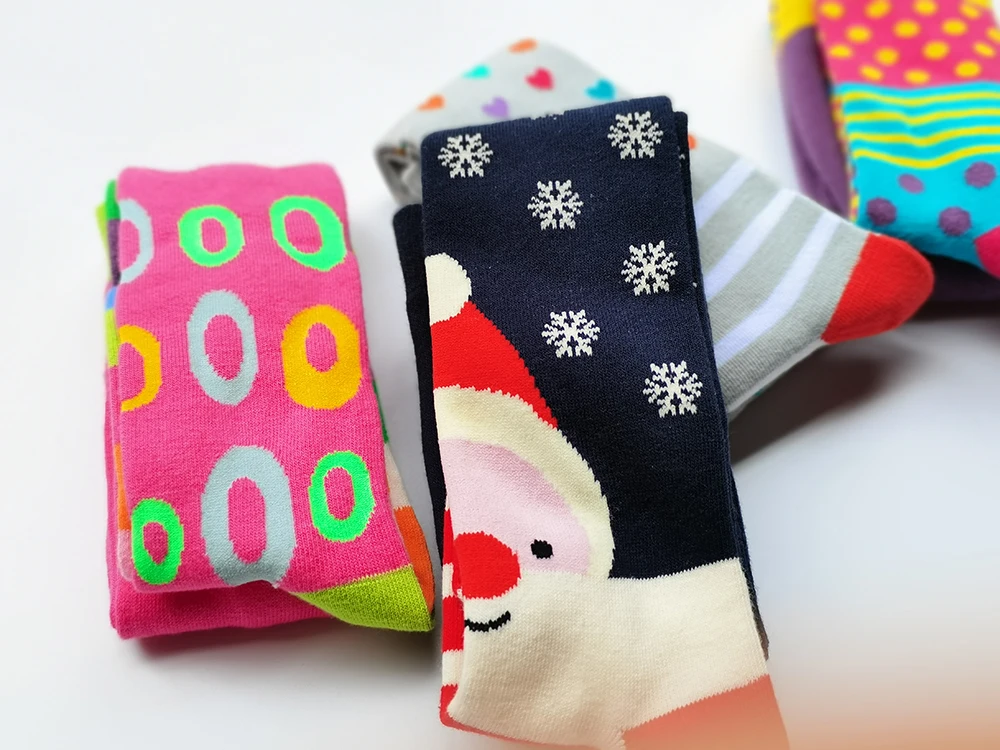 1 Stück Niedliche Gestreifte Strumpfhose mit Herzchen und Blumen für Mädchen, Weiche Dehnbare Kinderstrumpfhose für Kleine Mädchen zum Täglichen Ankleiden – Detail 5