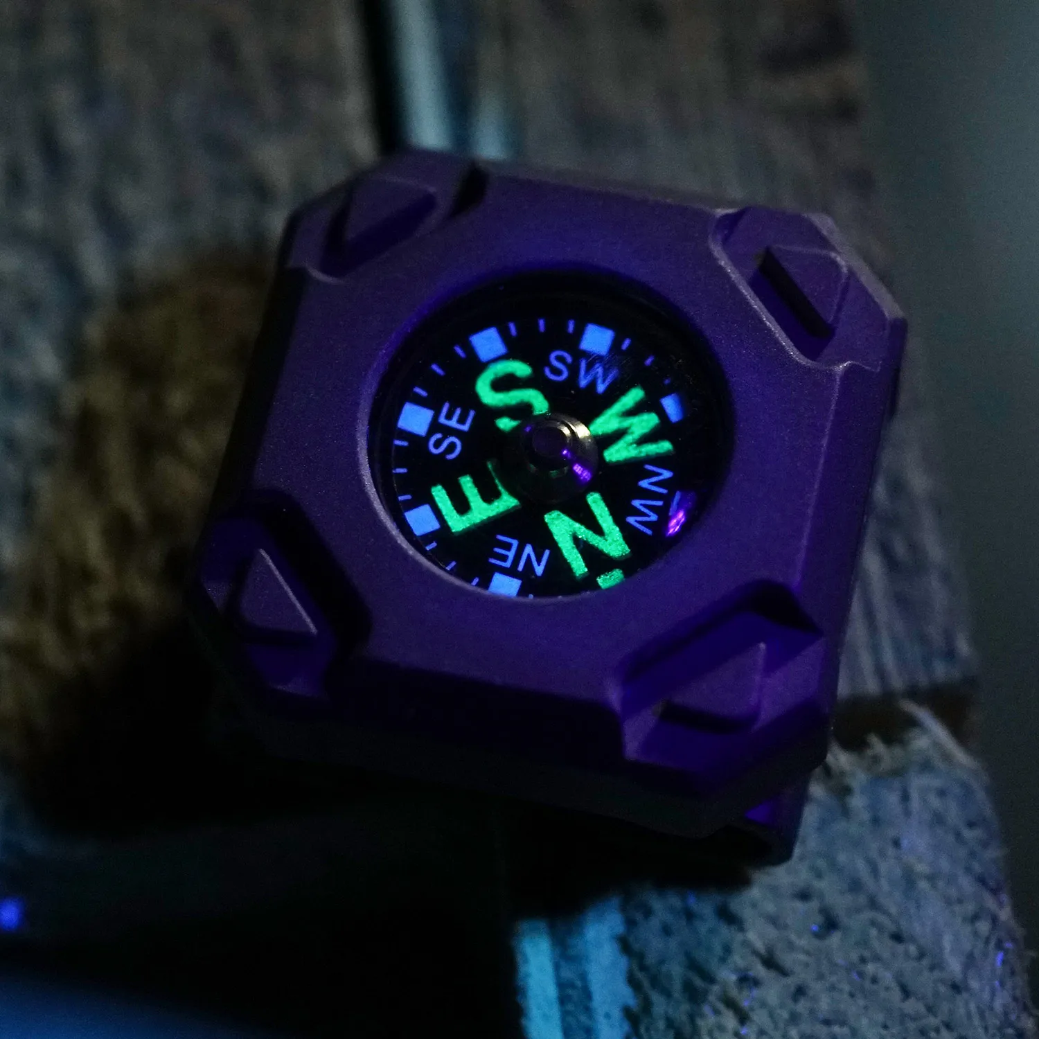 MecArmy CPW Titanium watchband kompas fluorescencyjny przewodnik wskazujący zegarek typu kompas sprzęt zewnętrzny nawigacja wskazująca