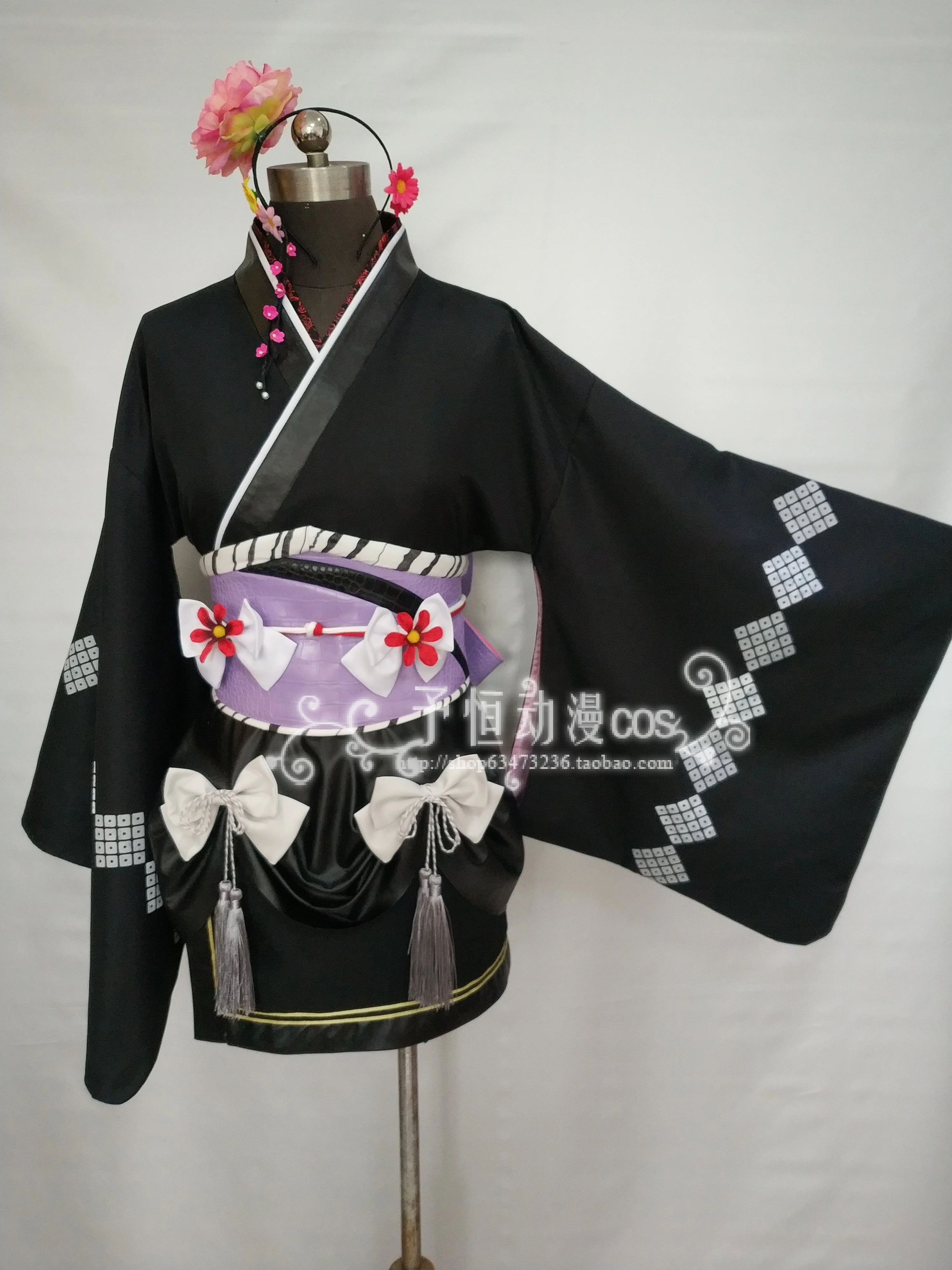 

Final Fantasy VII:7 Remake Tifa Lockhart Cosplay Costume kimono dress the Honeybee Inn Exotic Kimono custom made Dress hairpin