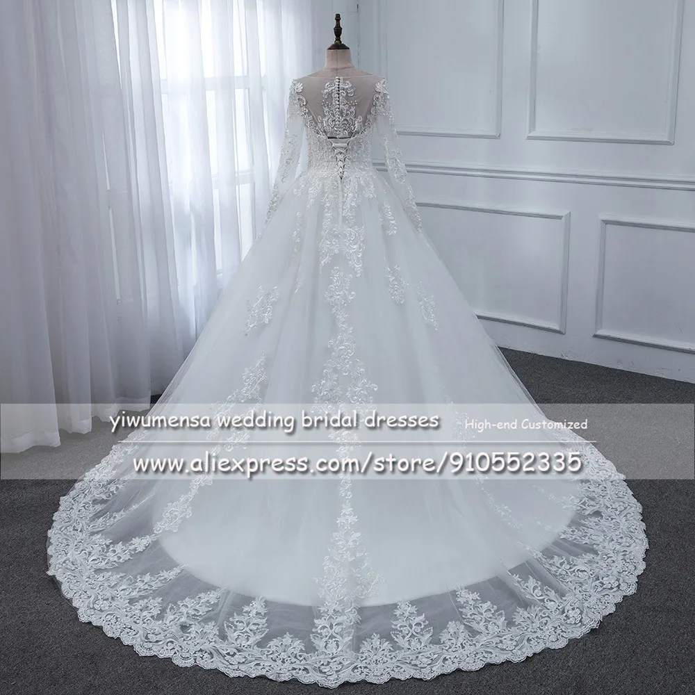 Luxury Lace Ball Gown Wedding Dresses Long Sleeves Lace Appliqued Pearls Bridal Gowns Customized Women Formal Party Clothing