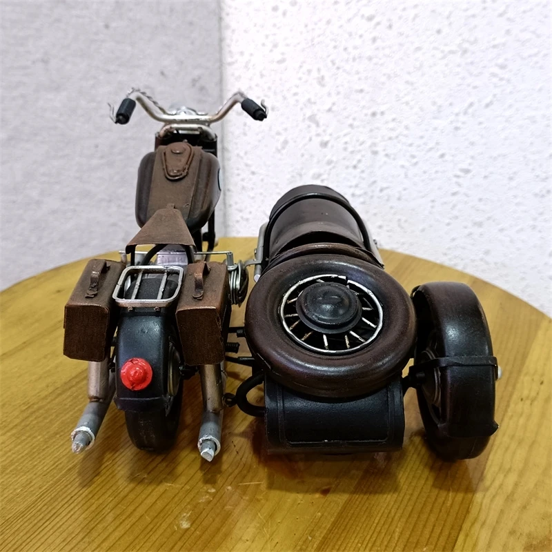 Klasyczny skalowany Model motocykla żelazo, w stylu Vintage Art motorower trójkołowy miniaturowy wystrój kolekcji sztuki Ornament rzemieślniczy