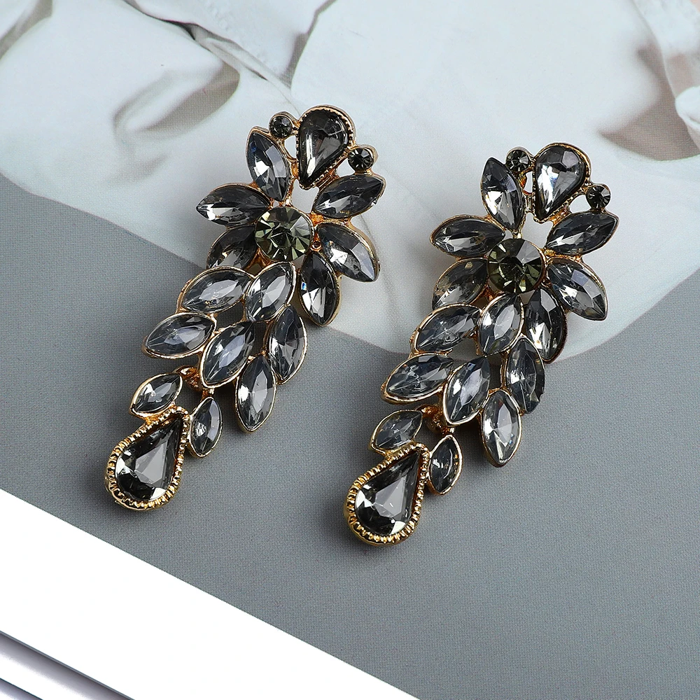 Fashion Metal Alloy Hollow Dangle Earrings For Women 2022 Trend Vintage Emo Leaves Crystal Boho Pendientes Luxury Party Jewelry