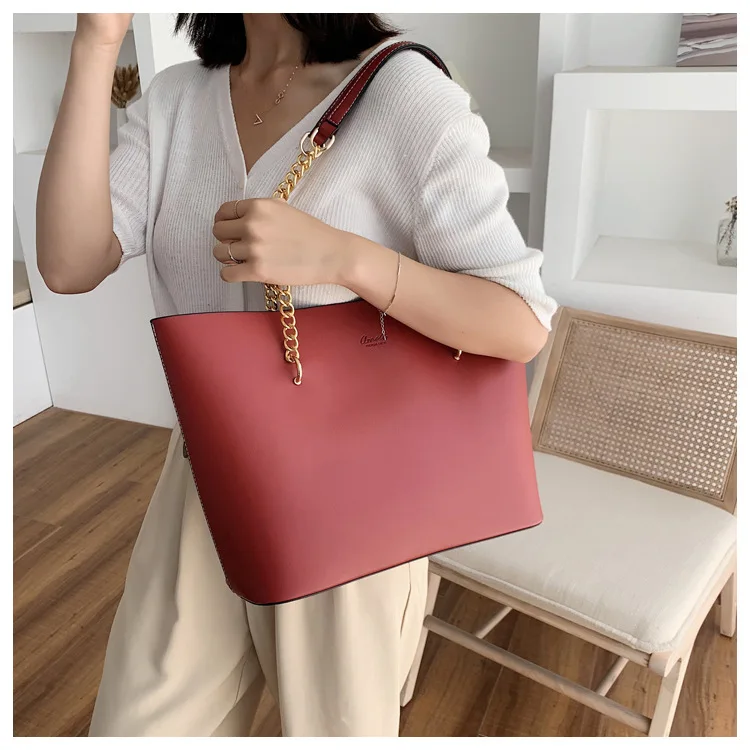 Fashion chain women Shoulder Bag large capacity Elegant  Luxury Ladies handbag pu leather big lady totes Designer bolsas black