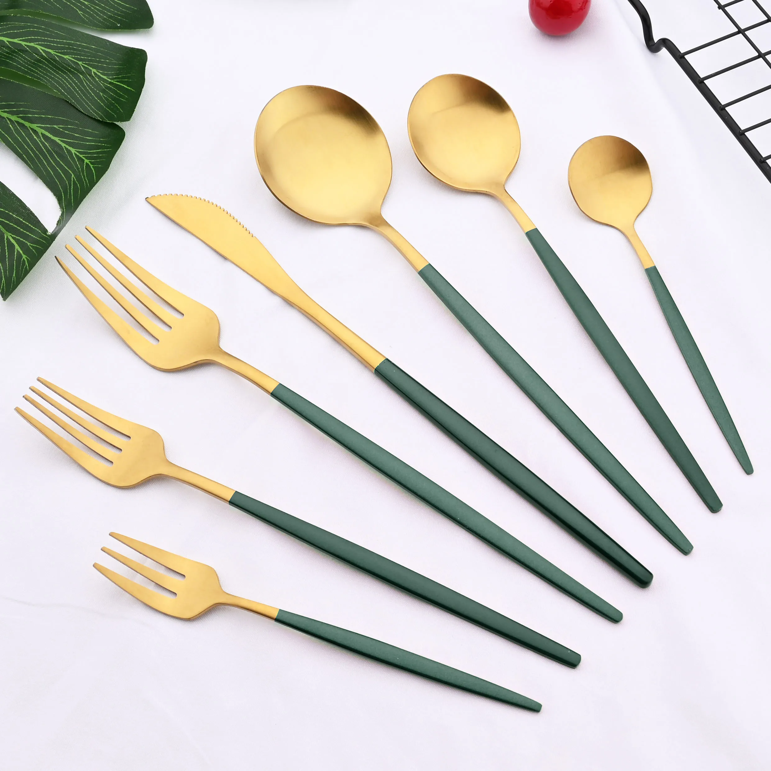 Ins Style Matte Flatware Stainless Steel Cutlery Set Green Gold Dinnerware Home Spoon Fork  And Knives Set Fruit Forks For Kids