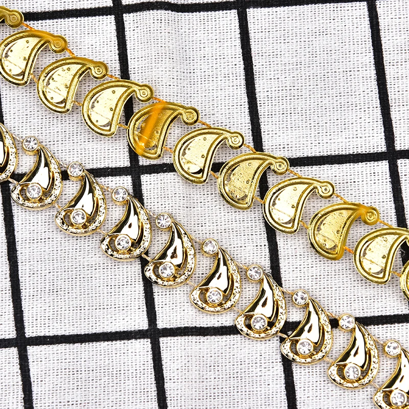 10 Yards Golden Plastic Rhinestone Flower Chain Bun Windmill Metal-Plated Trimming Diy Decoration Jewelry Clothing Accessories