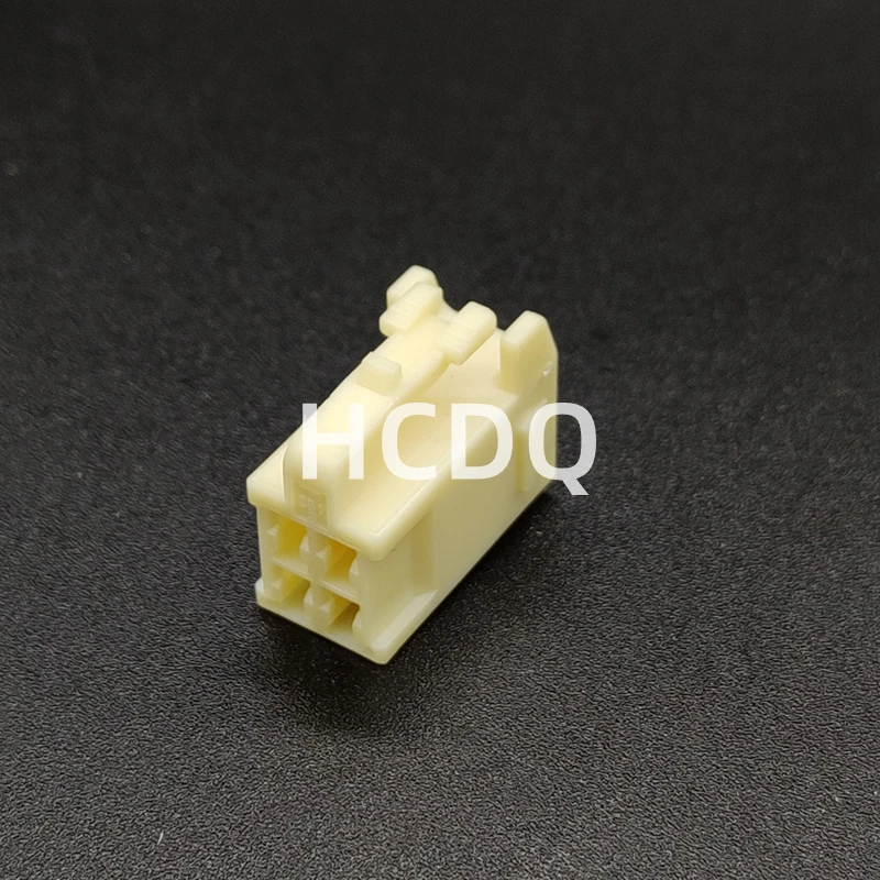 

The original 90980-11718 4PIN automobile connector plug shell and connector are supplied from stock