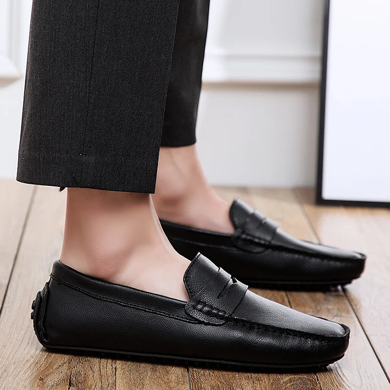 

Men Genuine Leather Shoes New Light Soft Shoes Zapatos De Hombre Loafers Slip On Moccasins Flats Casual Driving Shoes Size 38-48