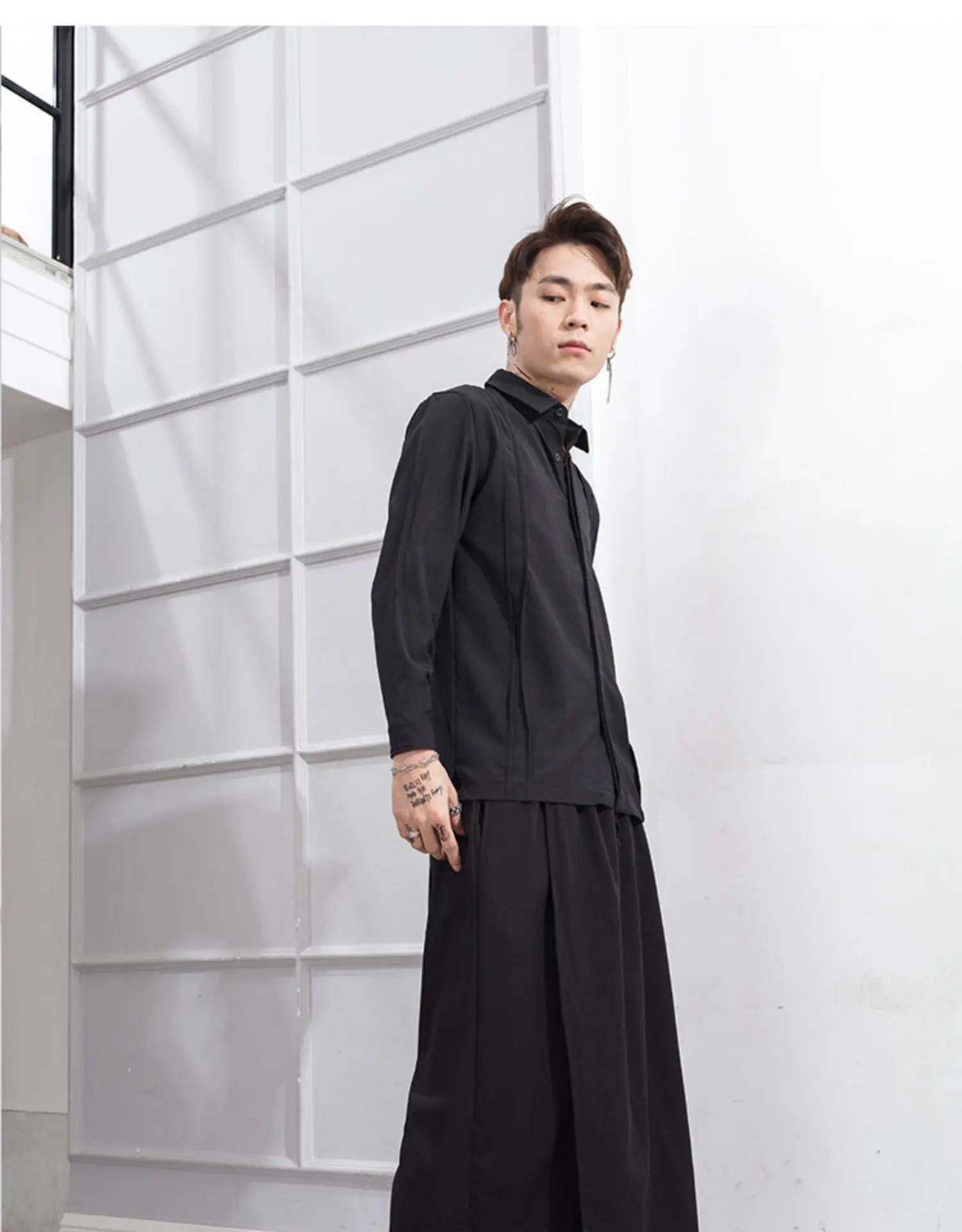 السراويل الرجالية الربيع / الصيف موضة جديدة شعبية تنورة فضفاضة السراويل الرجال عارضة السراويل أكبر نمط ياماموتو الكورية