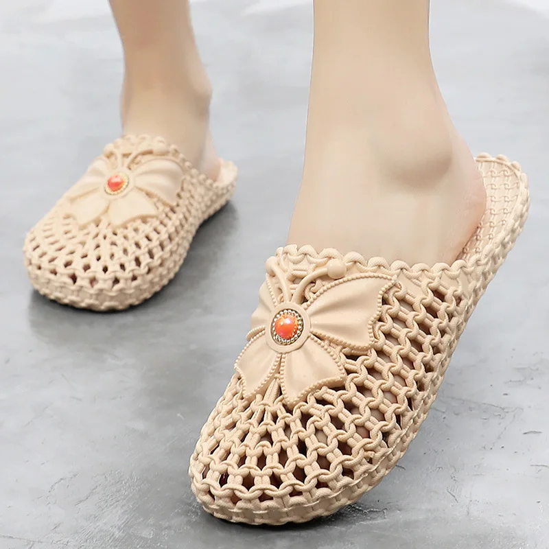 Summer ladies slippers wear sandals and drag nets red Baotou holes half slippers beach plastic sandals