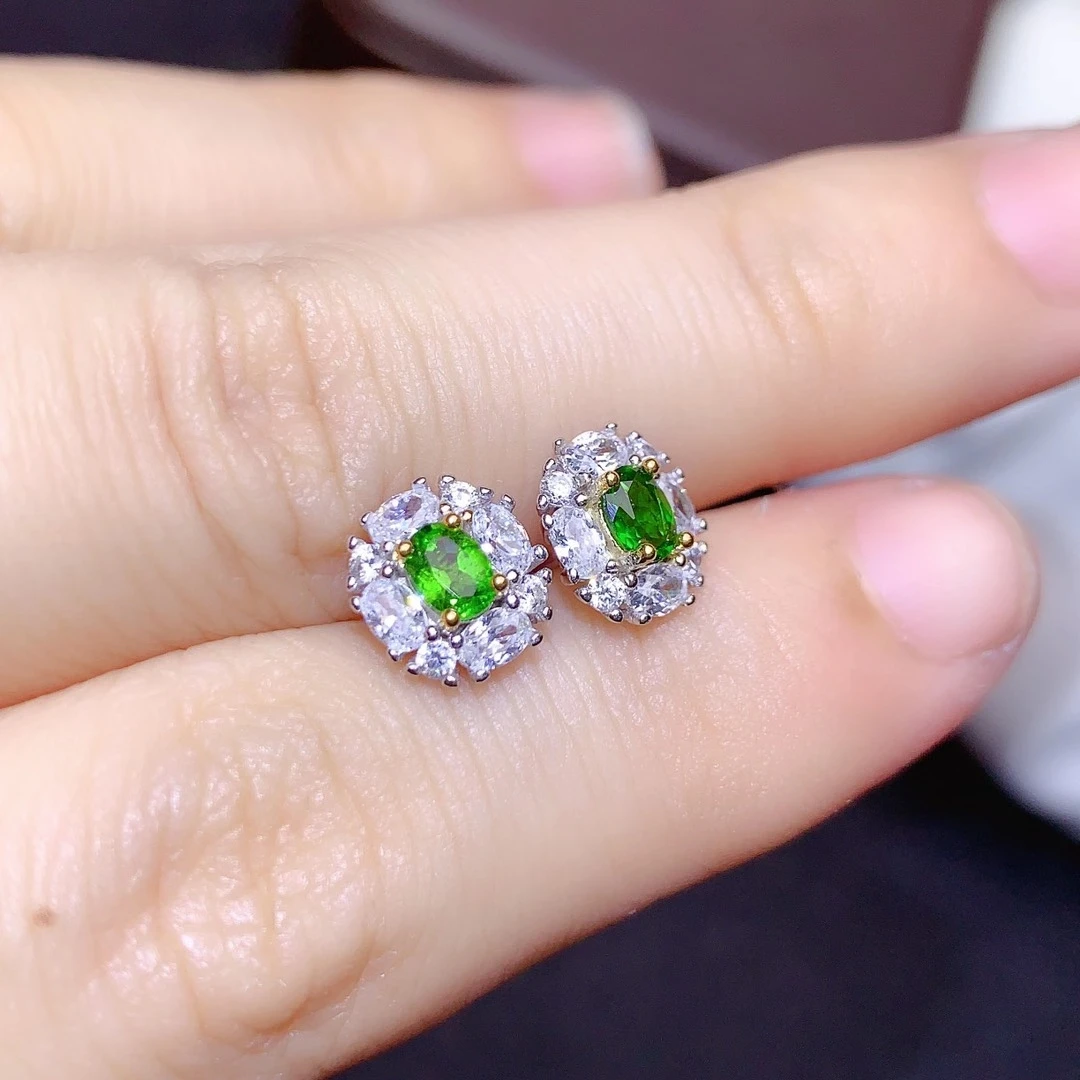 Fine Jewelry 925 Pure Silver Chinese Style Natural Diopside Girl Luxury Classic Oval Gemstone Earrings Ear Stud Marry Party