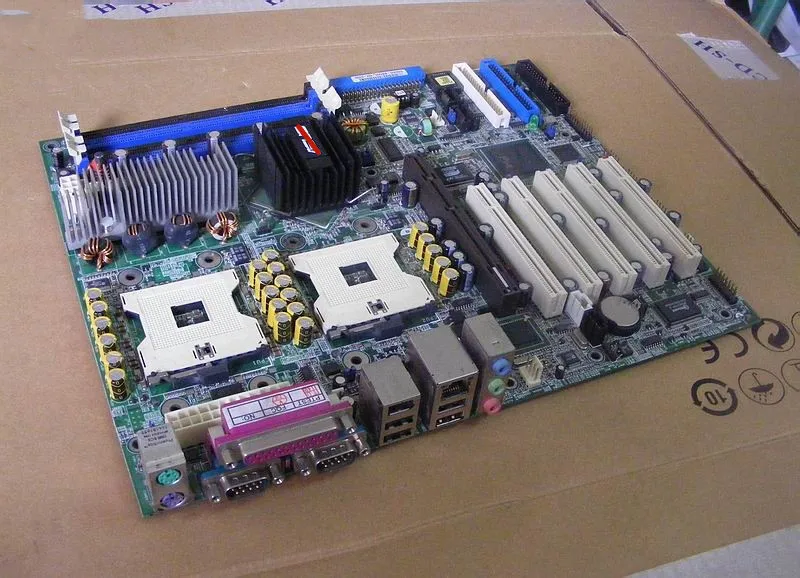 Industrial Control Panel PC-DL REV.1.05 The Main Board DELUXE 875P Server Motherboard