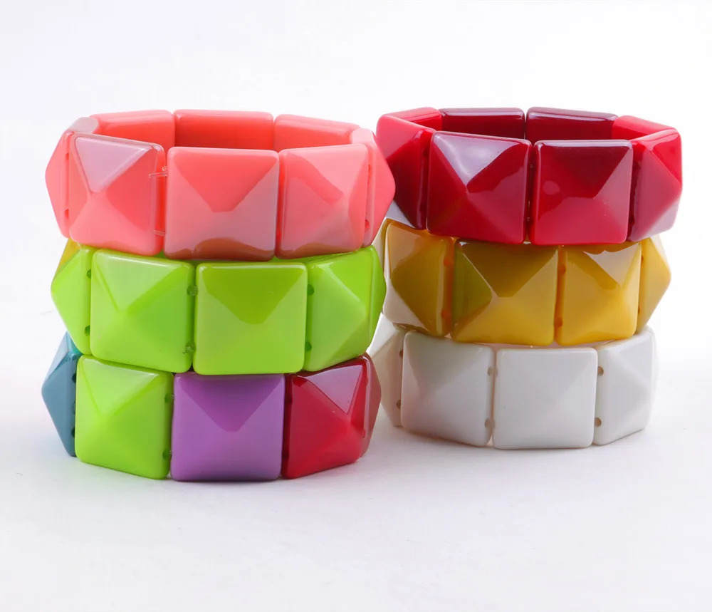 FishSheep Colorful Wide Acrylic Stud Bracelets Bangles For Women Resin Charm Cuff Stretch Bracelets Wristband Fashion Jewelry