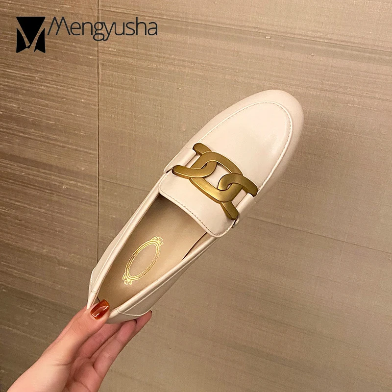 العلامة التجارية مصمم أحذية من الجلد الصغيرة امرأة سلاسل معدنية الشقق الفتيات البريطانيات الانزلاق على أحذية أكسفورد السيدات كل مباراة الأخفاف واحدة