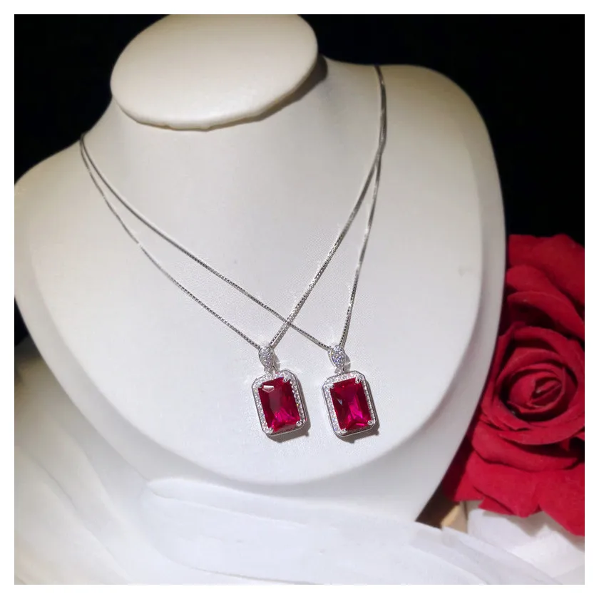 Vintage Jewelry Necklaces Pendants For Women Palace Red Cubic Zirconia Rectangle Pendant Colar Clavicle Chain
